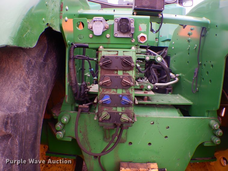 image for item KT9086 2012 John Deere 9560R  Scraper Special 4WD tractor