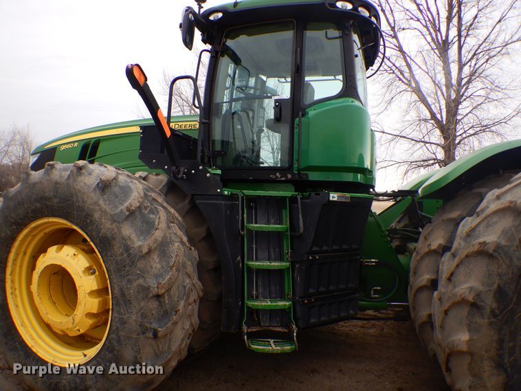 image for item KT9086 2012 John Deere 9560R  Scraper Special 4WD tractor