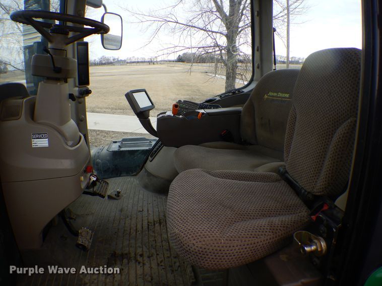 image for item KT9086 2012 John Deere 9560R  Scraper Special 4WD tractor