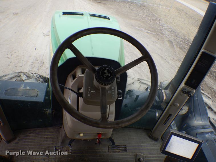 image for item KT9086 2012 John Deere 9560R  Scraper Special 4WD tractor