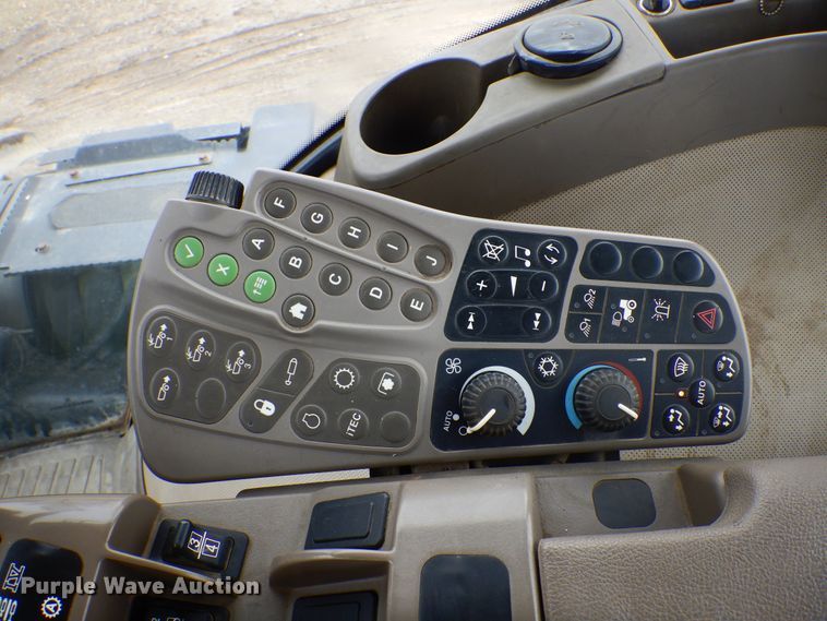 image for item KT9086 2012 John Deere 9560R  Scraper Special 4WD tractor