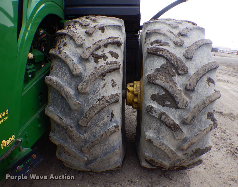image for item KT9086 2012 John Deere 9560R  Scraper Special 4WD tractor