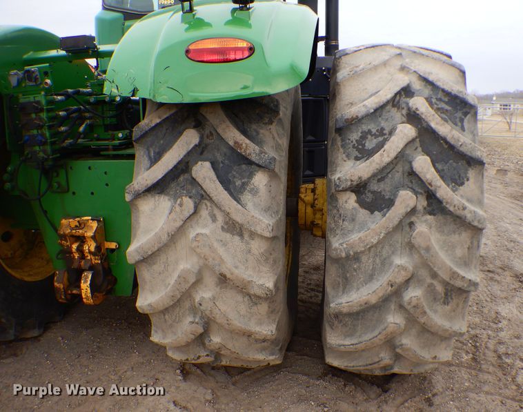 image for item KT9086 2012 John Deere 9560R  Scraper Special 4WD tractor