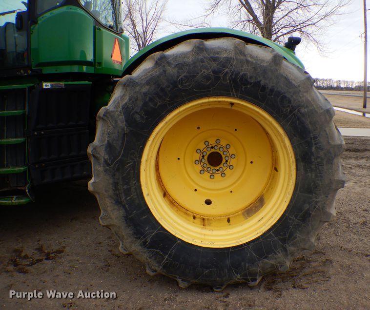 image for item KT9086 2012 John Deere 9560R  Scraper Special 4WD tractor