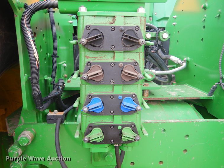 image for item KT9087 2013 John Deere 9560R  Scraper Special 4WD tractor