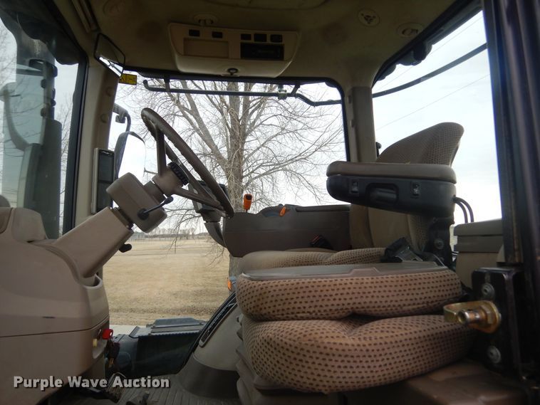 image for item KT9087 2013 John Deere 9560R  Scraper Special 4WD tractor