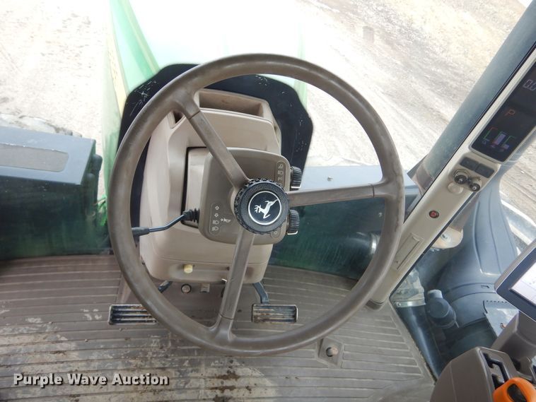 image for item KT9087 2013 John Deere 9560R  Scraper Special 4WD tractor