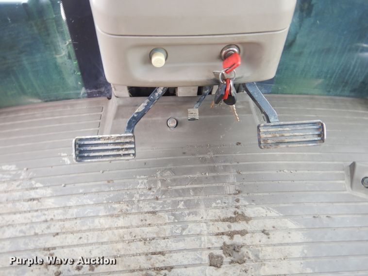 image for item KT9087 2013 John Deere 9560R  Scraper Special 4WD tractor