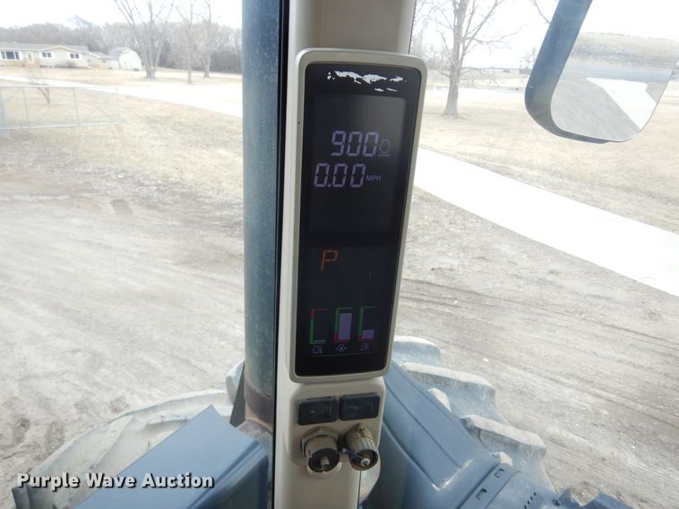 image for item KT9087 2013 John Deere 9560R  Scraper Special 4WD tractor