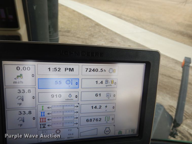 image for item KT9087 2013 John Deere 9560R  Scraper Special 4WD tractor