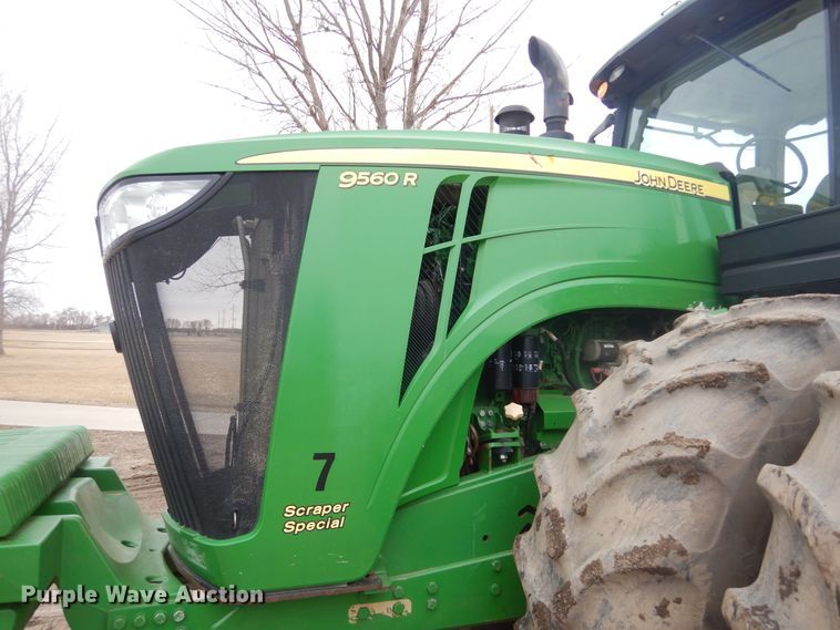 image for item KT9087 2013 John Deere 9560R  Scraper Special 4WD tractor