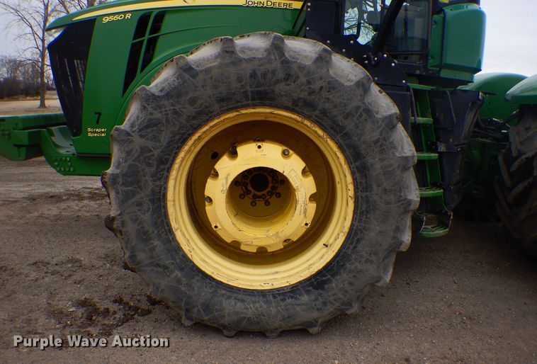 image for item KT9087 2013 John Deere 9560R  Scraper Special 4WD tractor