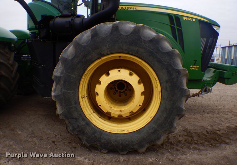 image for item KT9087 2013 John Deere 9560R  Scraper Special 4WD tractor