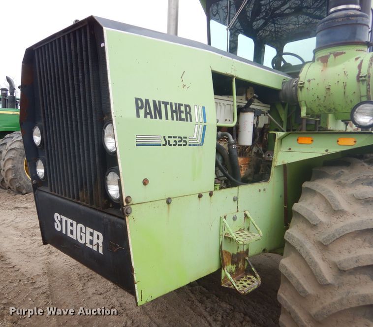 image for item KT9088 1978 Steiger Panther III ST325  4WD tractor
