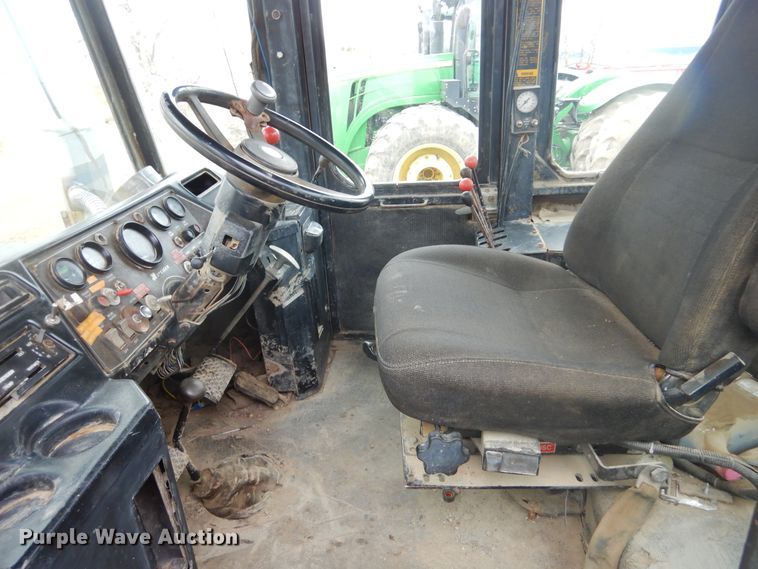 image for item KT9088 1978 Steiger Panther III ST325  4WD tractor