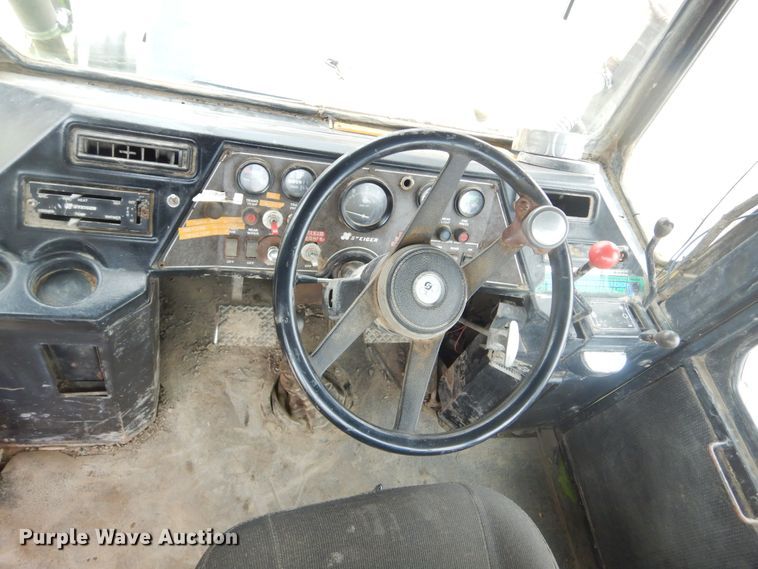 image for item KT9088 1978 Steiger Panther III ST325  4WD tractor