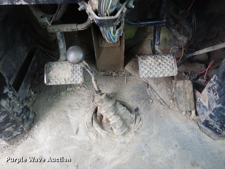 image for item KT9088 1978 Steiger Panther III ST325  4WD tractor