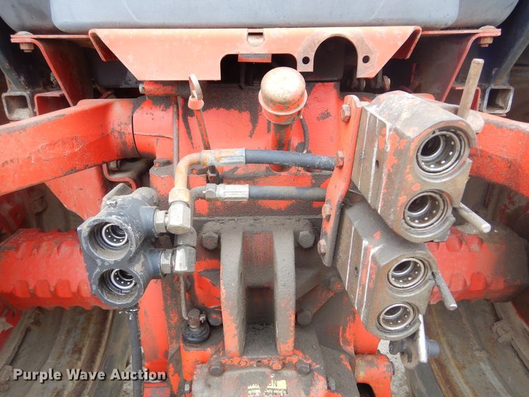 image for item KT9089 International 1086  tractor