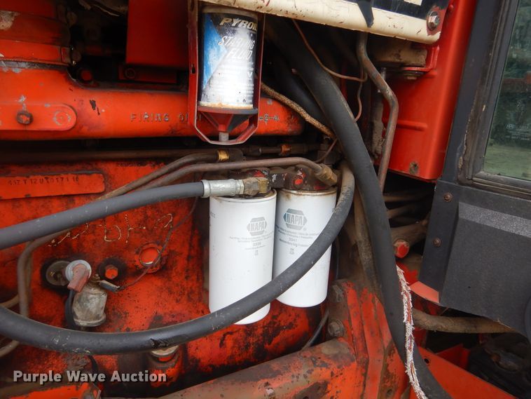 image for item KT9089 International 1086  tractor