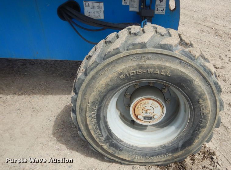 image for item KT9097 2011 Genie S45  boom lift