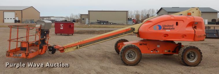 image for item KT9098 2007 JLG 400S  boom lift