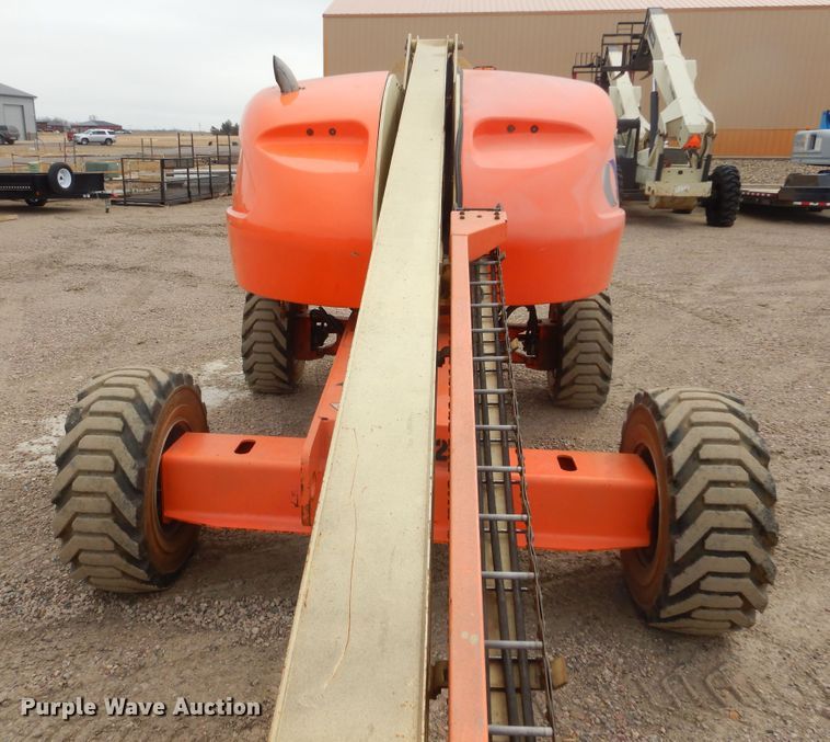 image for item KT9098 2007 JLG 400S  boom lift
