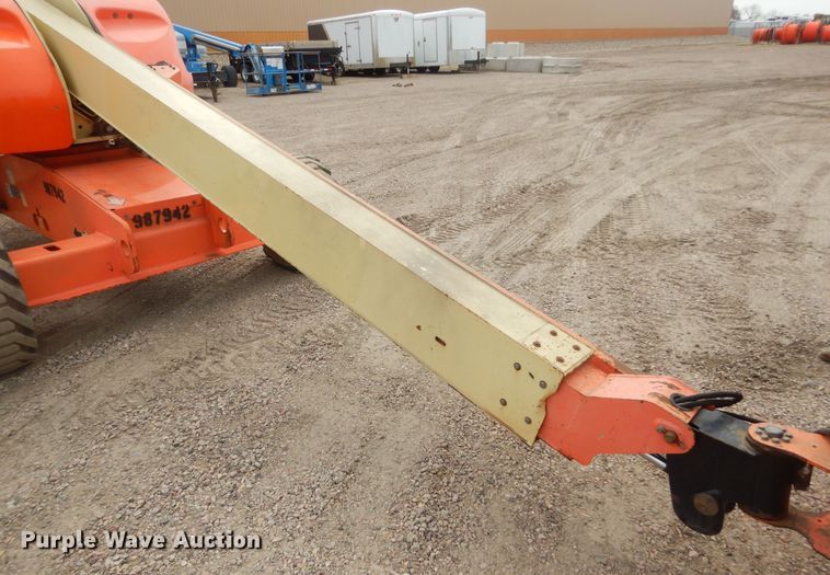 image for item KT9098 2007 JLG 400S  boom lift