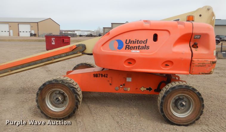 image for item KT9098 2007 JLG 400S  boom lift