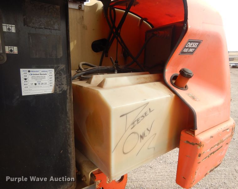 image for item KT9098 2007 JLG 400S  boom lift