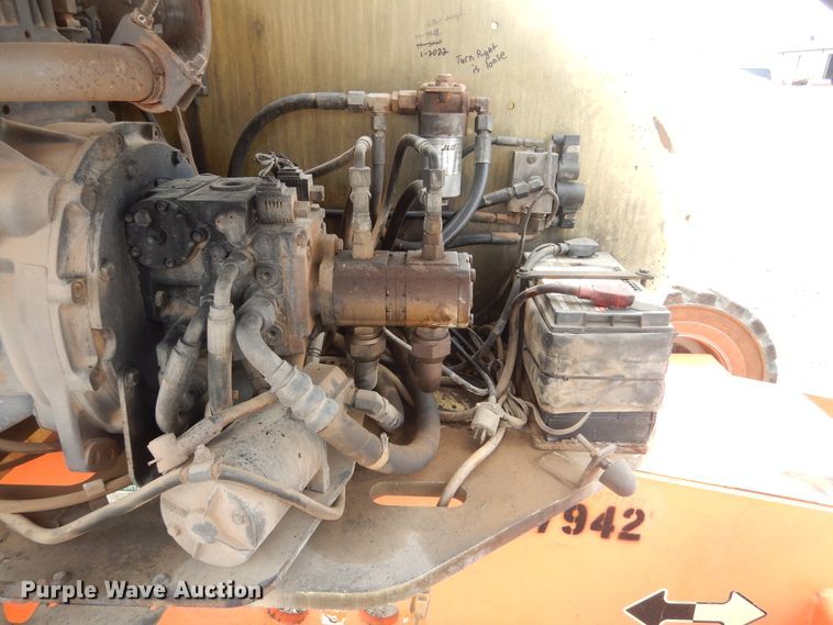 image for item KT9098 2007 JLG 400S  boom lift