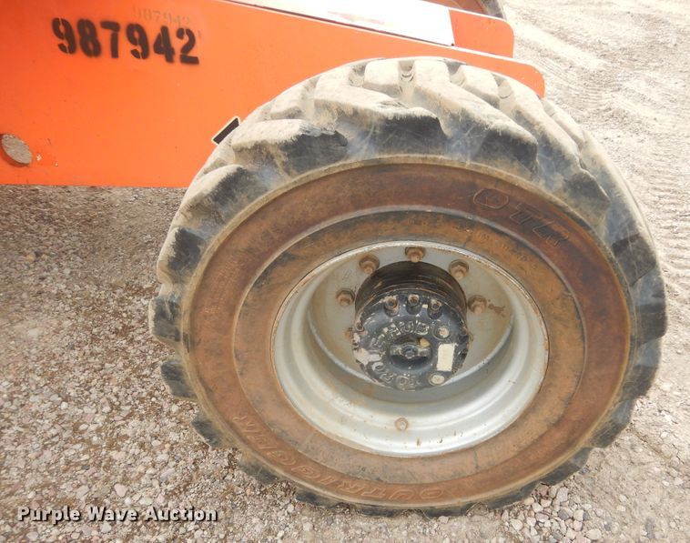 image for item KT9098 2007 JLG 400S  boom lift