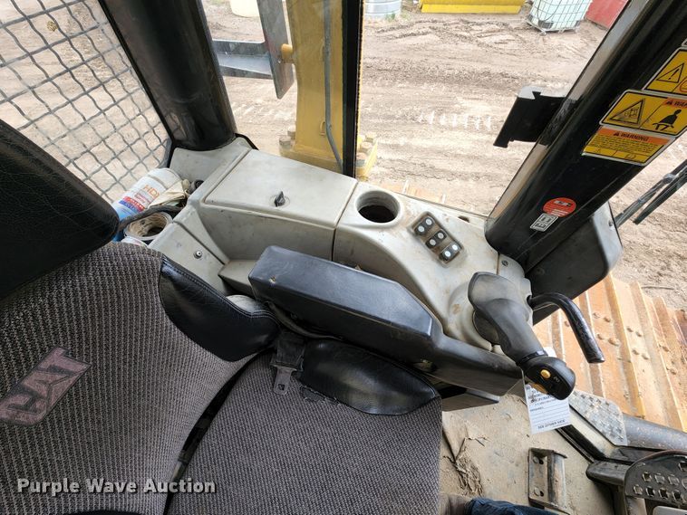 image for item KT9755 2012 Caterpillar D6N LGP  dozer