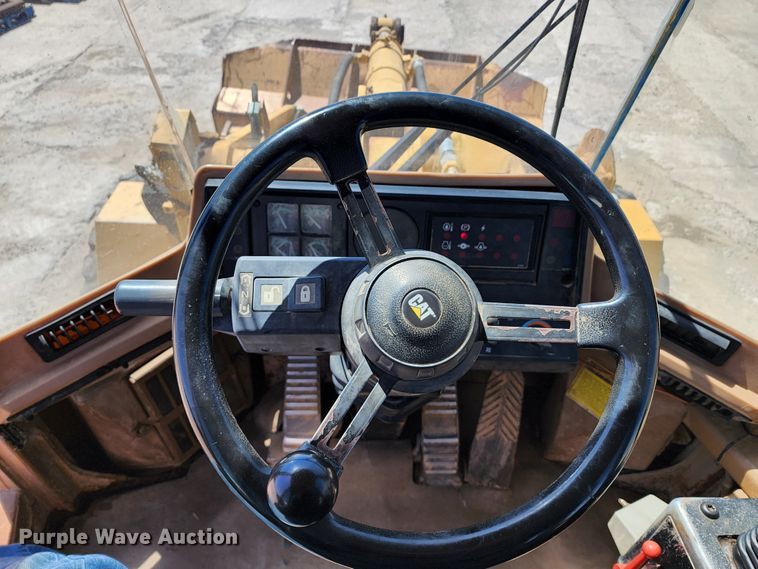 image for item KT9771 1995 Caterpillar 928F  wheel loader