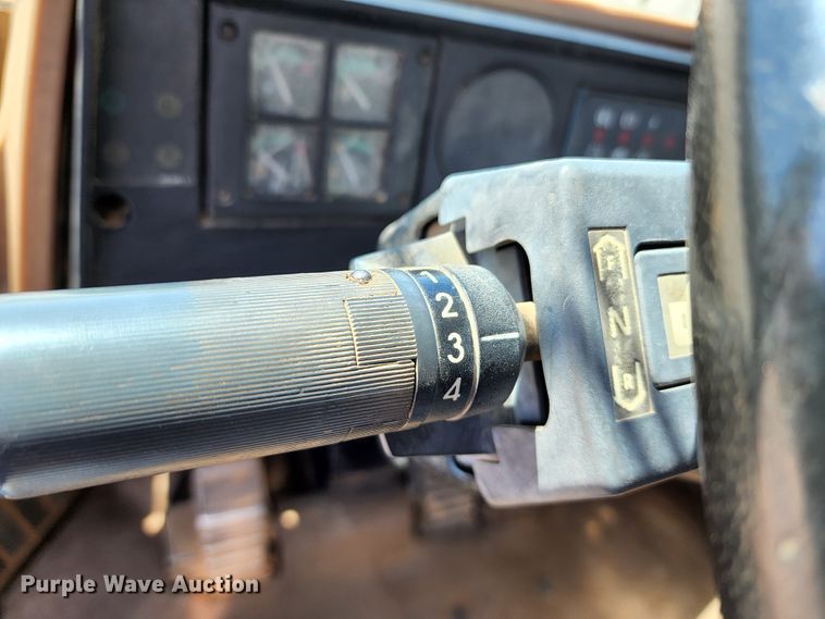 image for item KT9771 1995 Caterpillar 928F  wheel loader