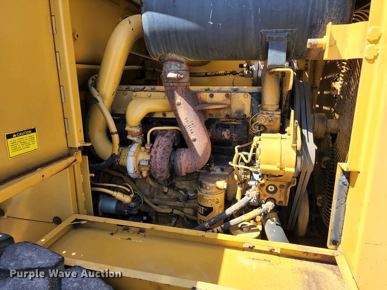 image for item KT9771 1995 Caterpillar 928F  wheel loader