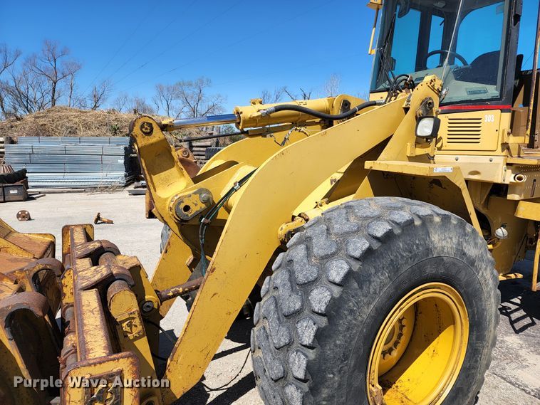 image for item KT9771 1995 Caterpillar 928F  wheel loader