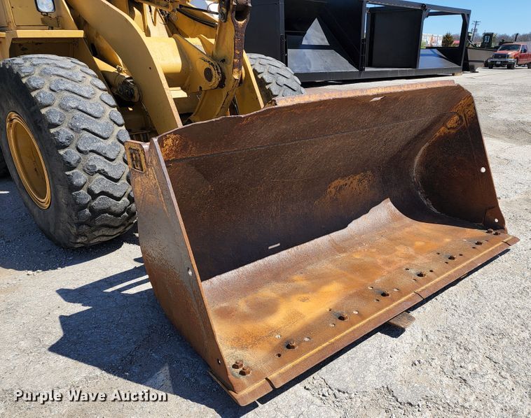 image for item KT9771 1995 Caterpillar 928F  wheel loader