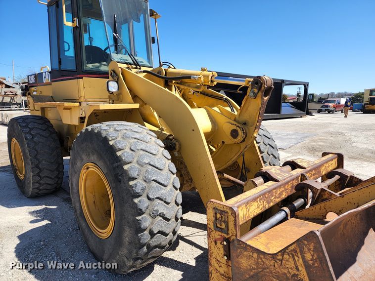 image for item KT9771 1995 Caterpillar 928F  wheel loader