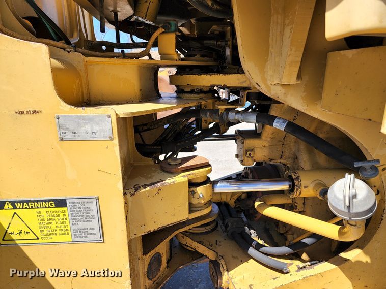 image for item KT9771 1995 Caterpillar 928F  wheel loader