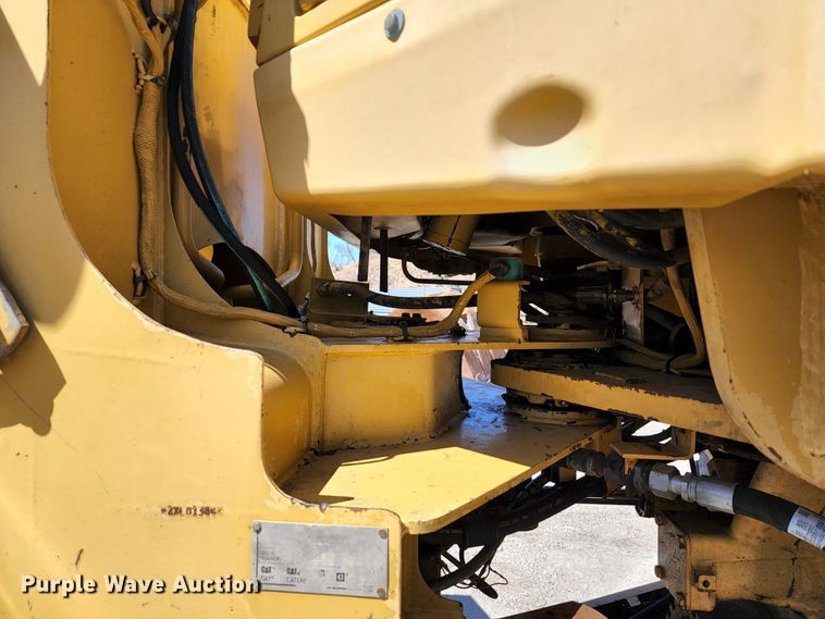 image for item KT9771 1995 Caterpillar 928F  wheel loader