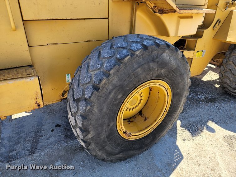 image for item KT9771 1995 Caterpillar 928F  wheel loader