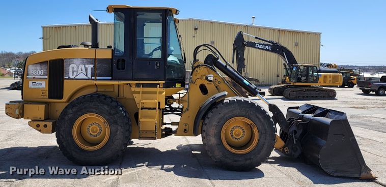 image for item KT9777 2006 Caterpillar 930G  wheel loader