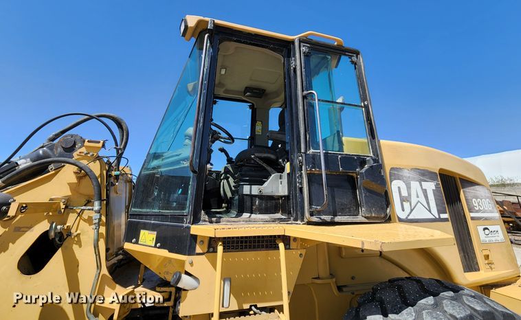 image for item KT9777 2006 Caterpillar 930G  wheel loader
