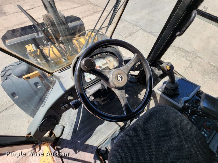 image for item KT9777 2006 Caterpillar 930G  wheel loader