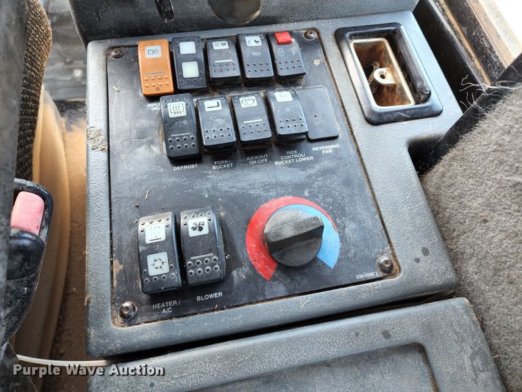 image for item KT9777 2006 Caterpillar 930G  wheel loader