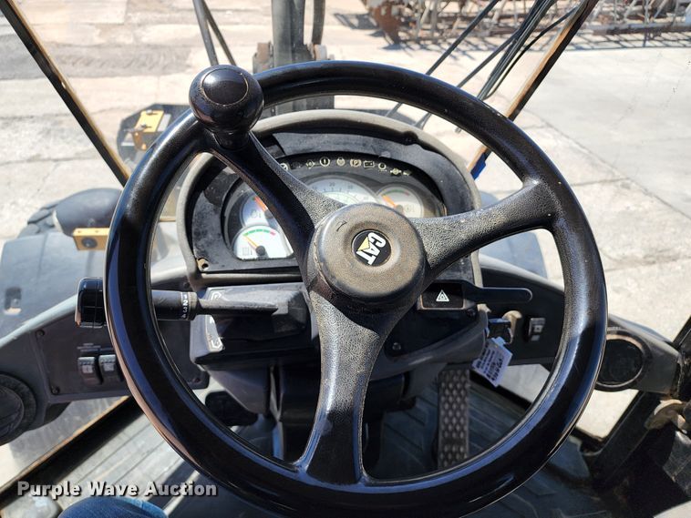 image for item KT9777 2006 Caterpillar 930G  wheel loader