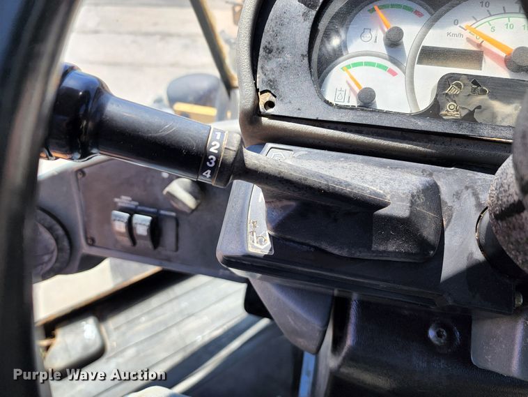 image for item KT9777 2006 Caterpillar 930G  wheel loader