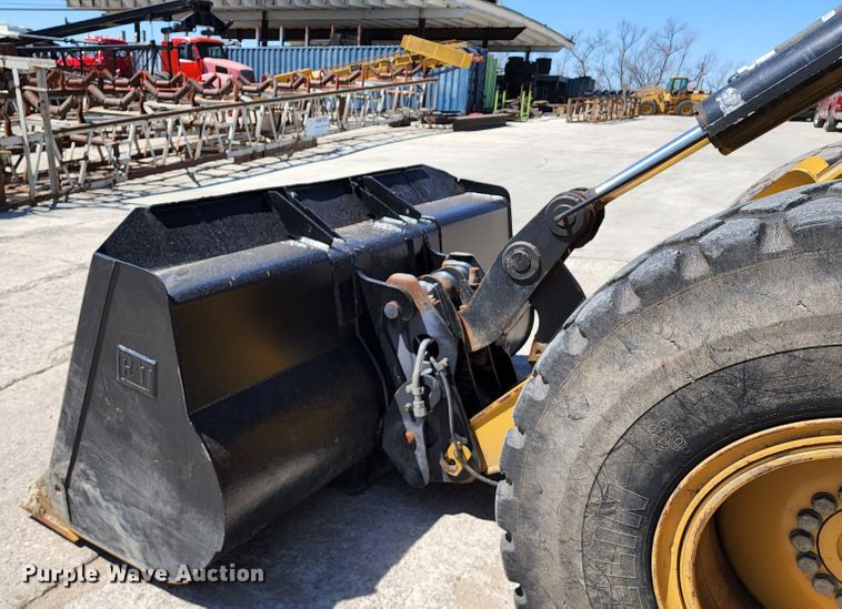 image for item KT9777 2006 Caterpillar 930G  wheel loader