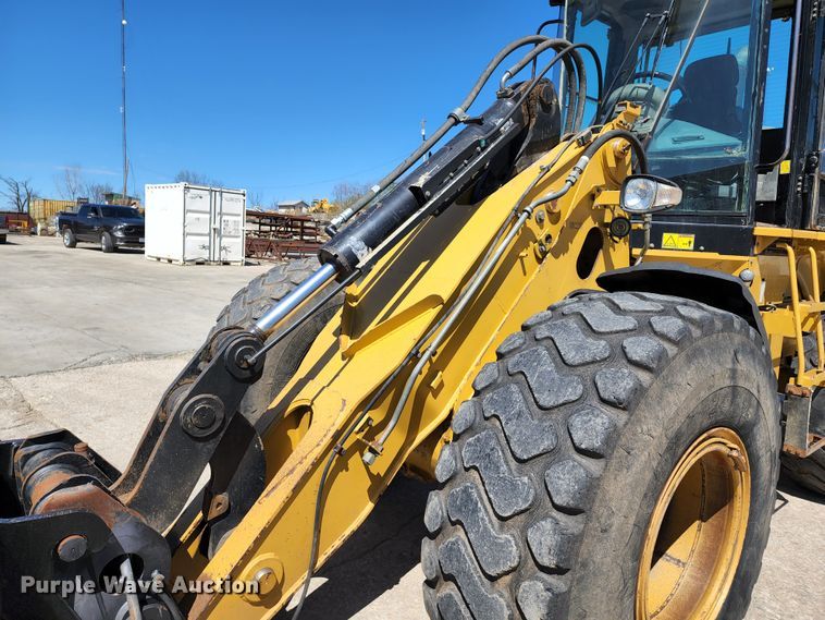 image for item KT9777 2006 Caterpillar 930G  wheel loader