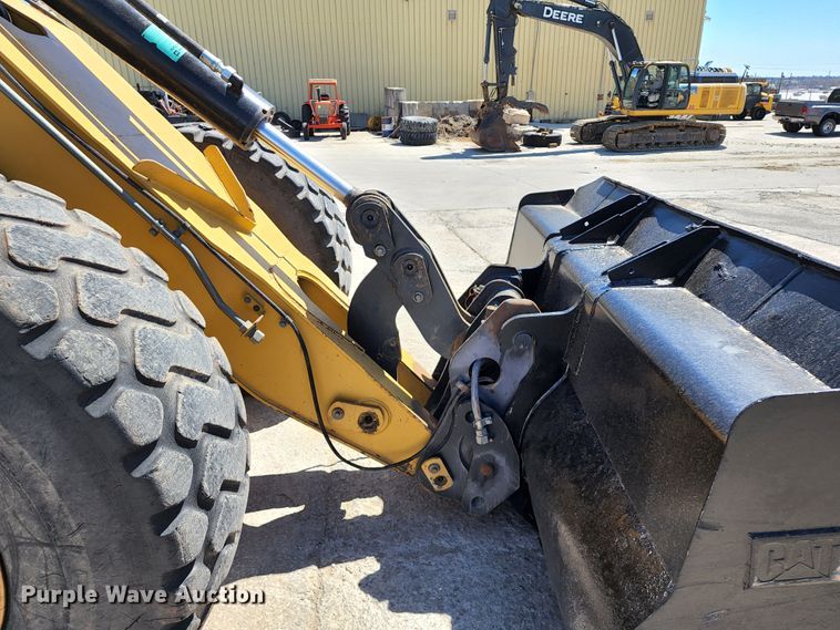 image for item KT9777 2006 Caterpillar 930G  wheel loader